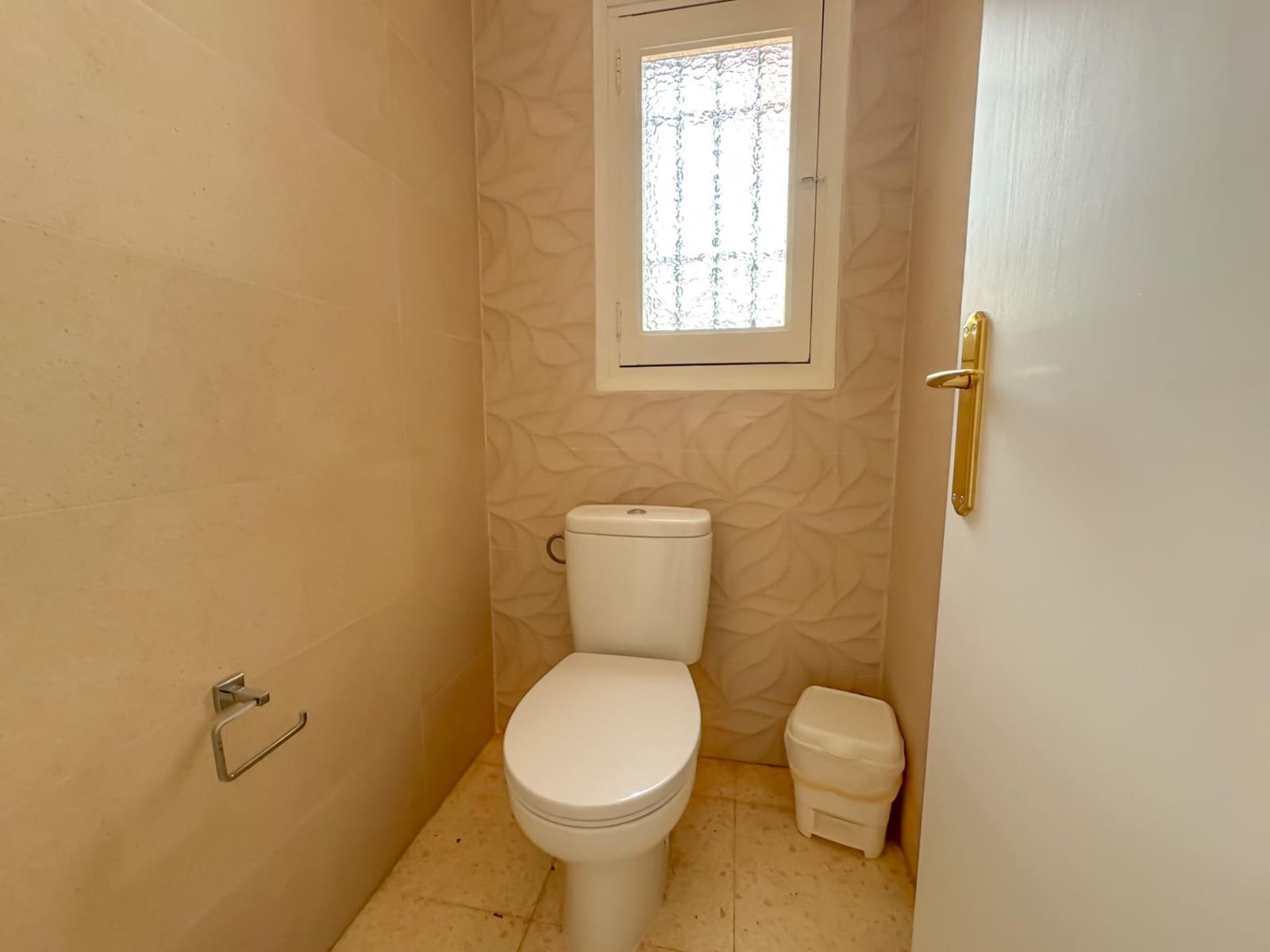 3 slaapkamer Villa te huur in Denia met zwembad garage - € 1.950 (Ref: 9778127)