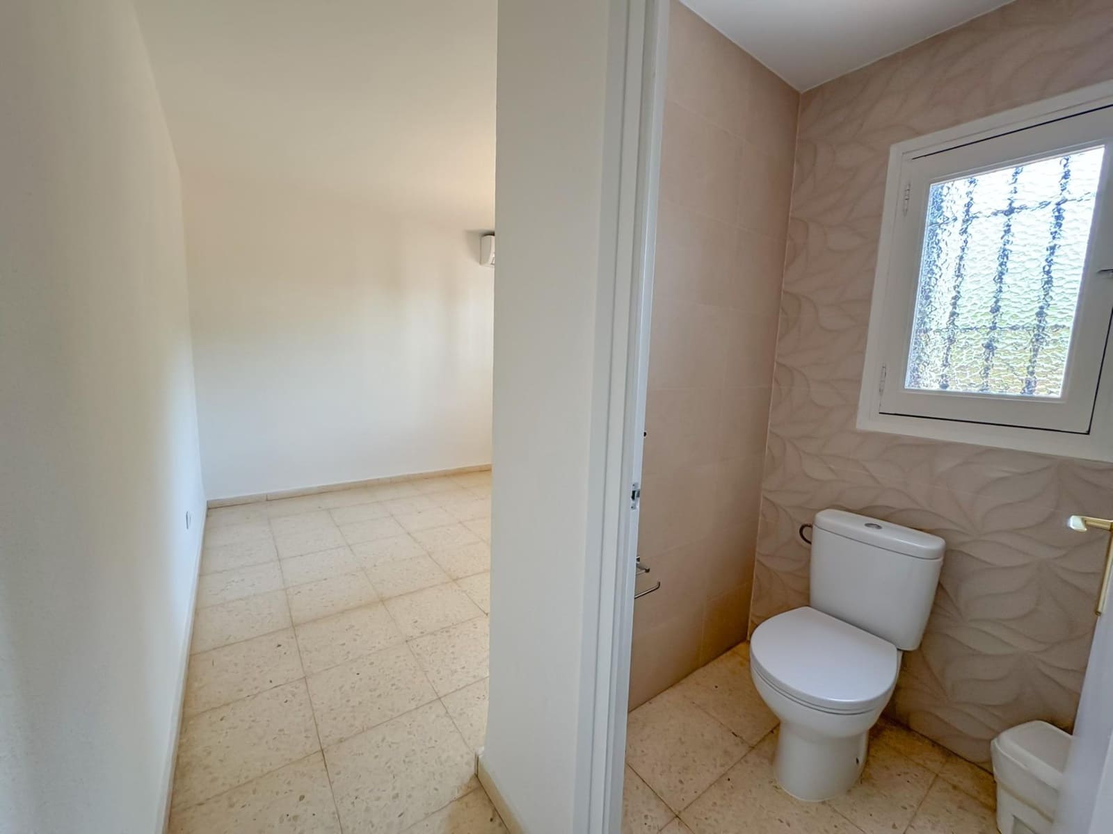 3 slaapkamer Villa te huur in Denia met zwembad garage - € 1.950 (Ref: 9778127)