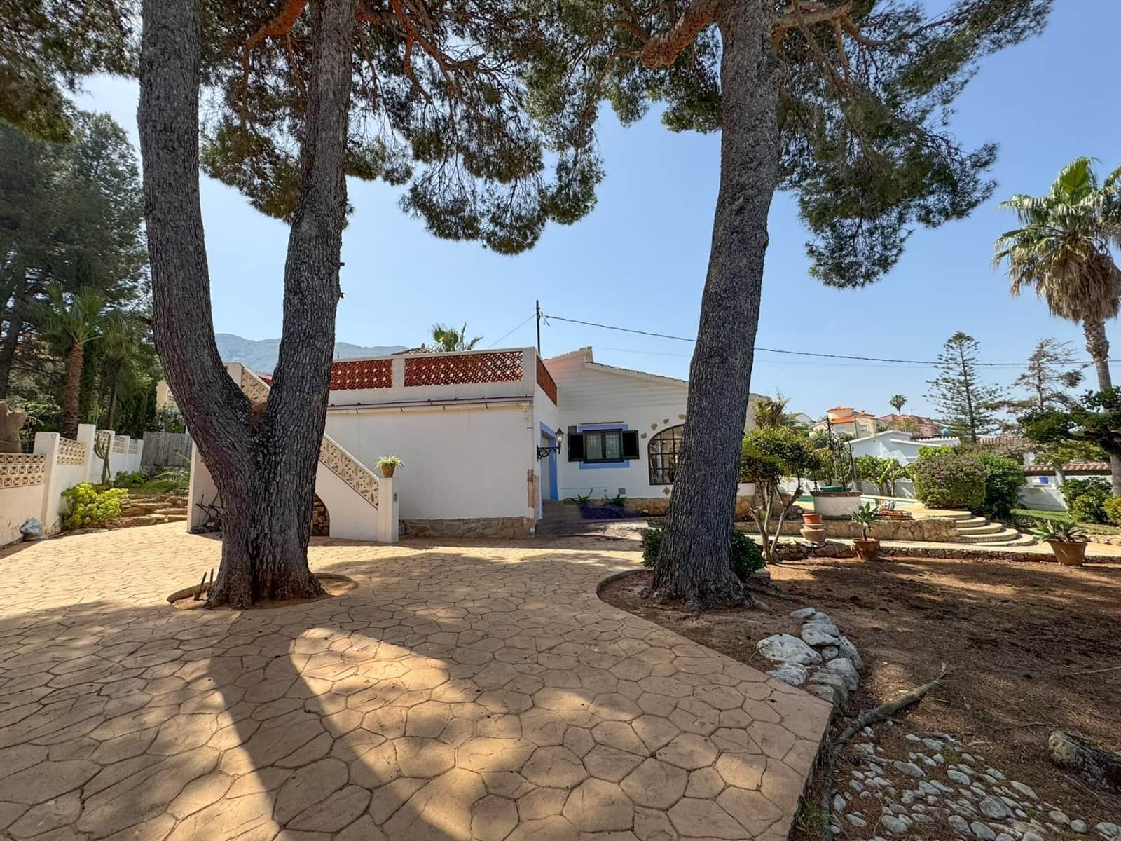 3 slaapkamer Villa te huur in Denia met zwembad garage - € 1.950 (Ref: 9778127)