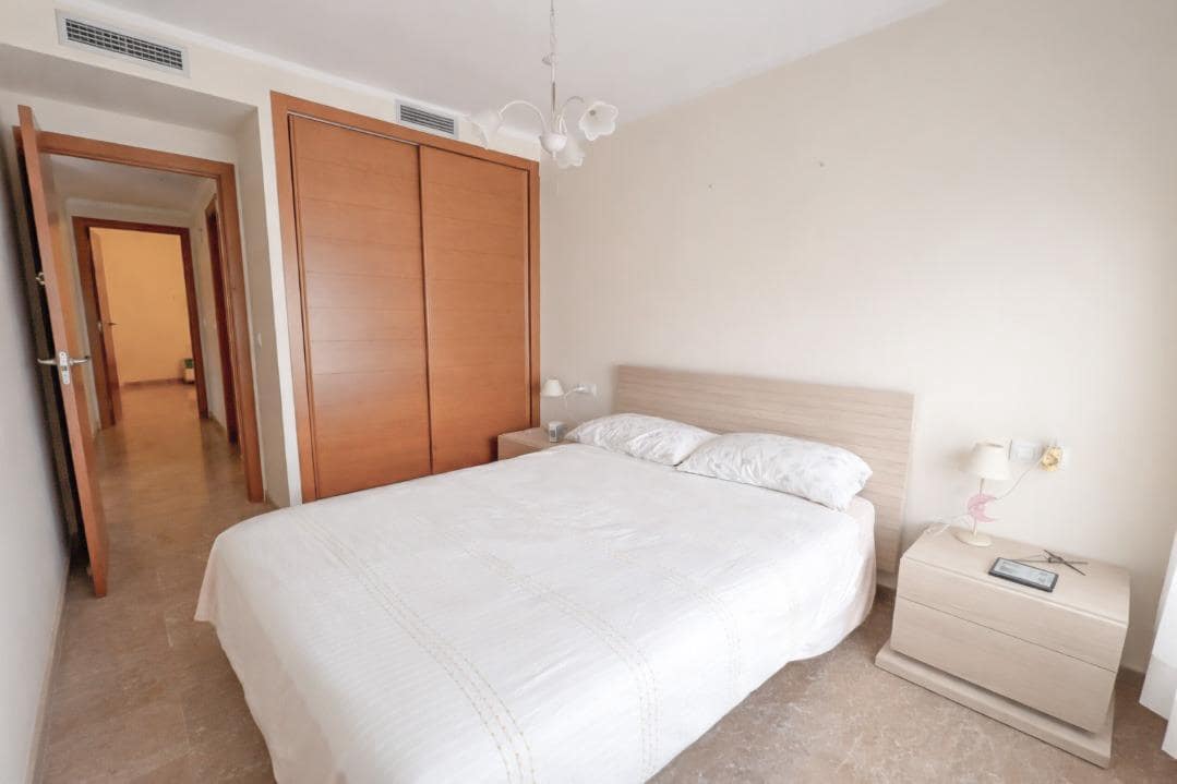 2 bedroom Apartment for rent in Denia with garage - € 950 (Ref: 9778128)