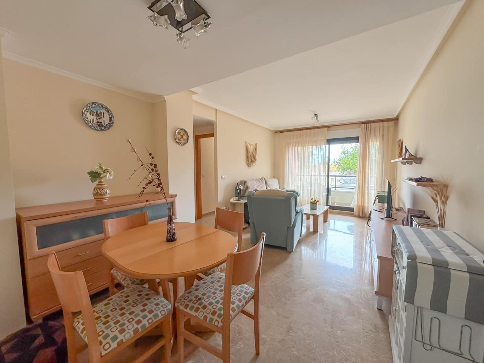 2 bedroom Apartment for rent in Denia with garage - € 950 (Ref: 9778128)