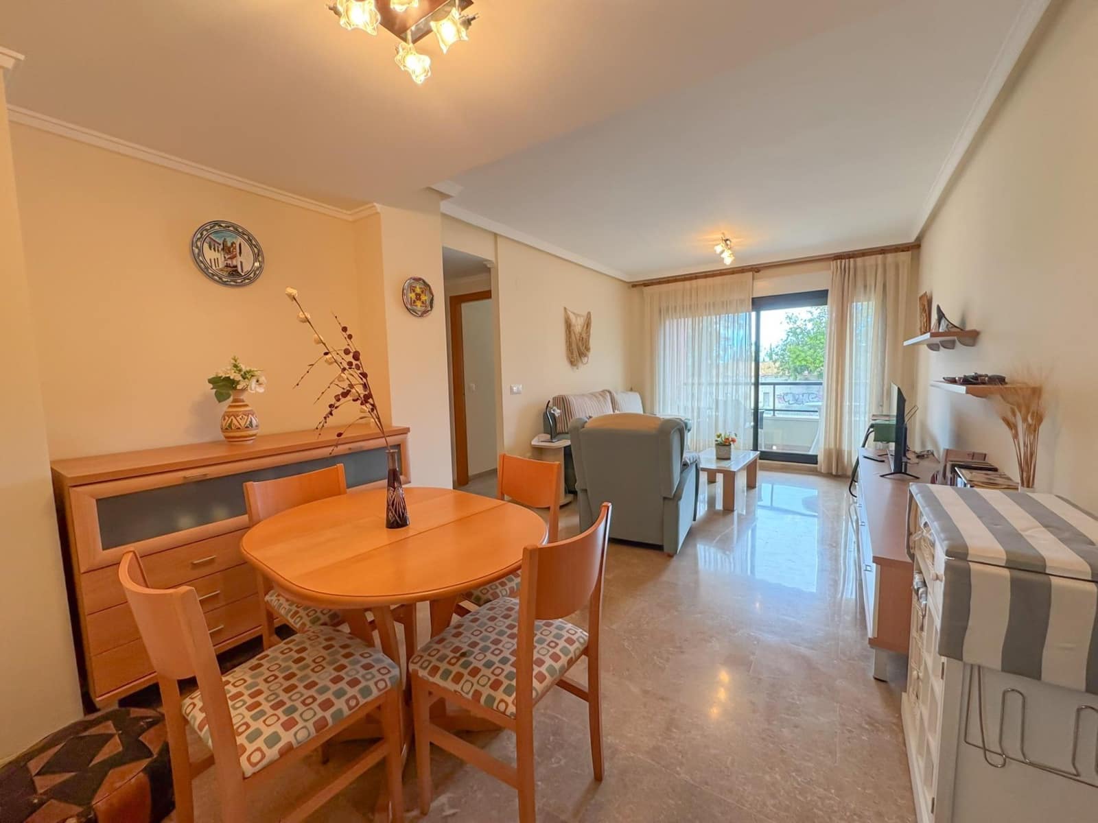 2 bedroom Apartment for rent in Denia with garage - € 950 (Ref: 9778128)