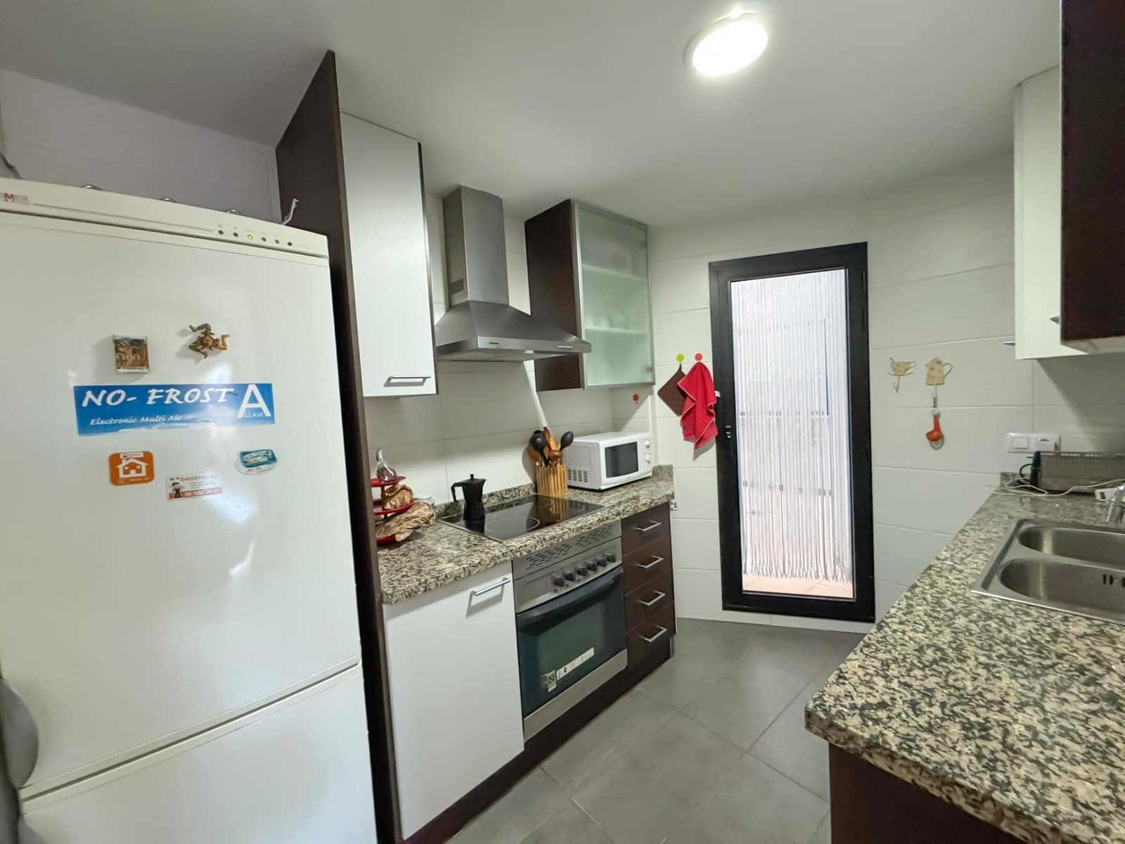 2 bedroom Apartment for rent in Denia with garage - € 950 (Ref: 9778128)
