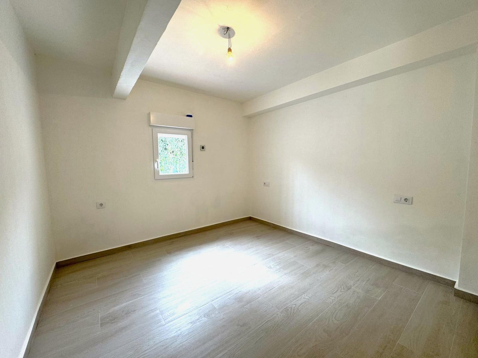 5 bedroom Villa for sale in Denia with garage - € 590,000 (Ref: 9807952)