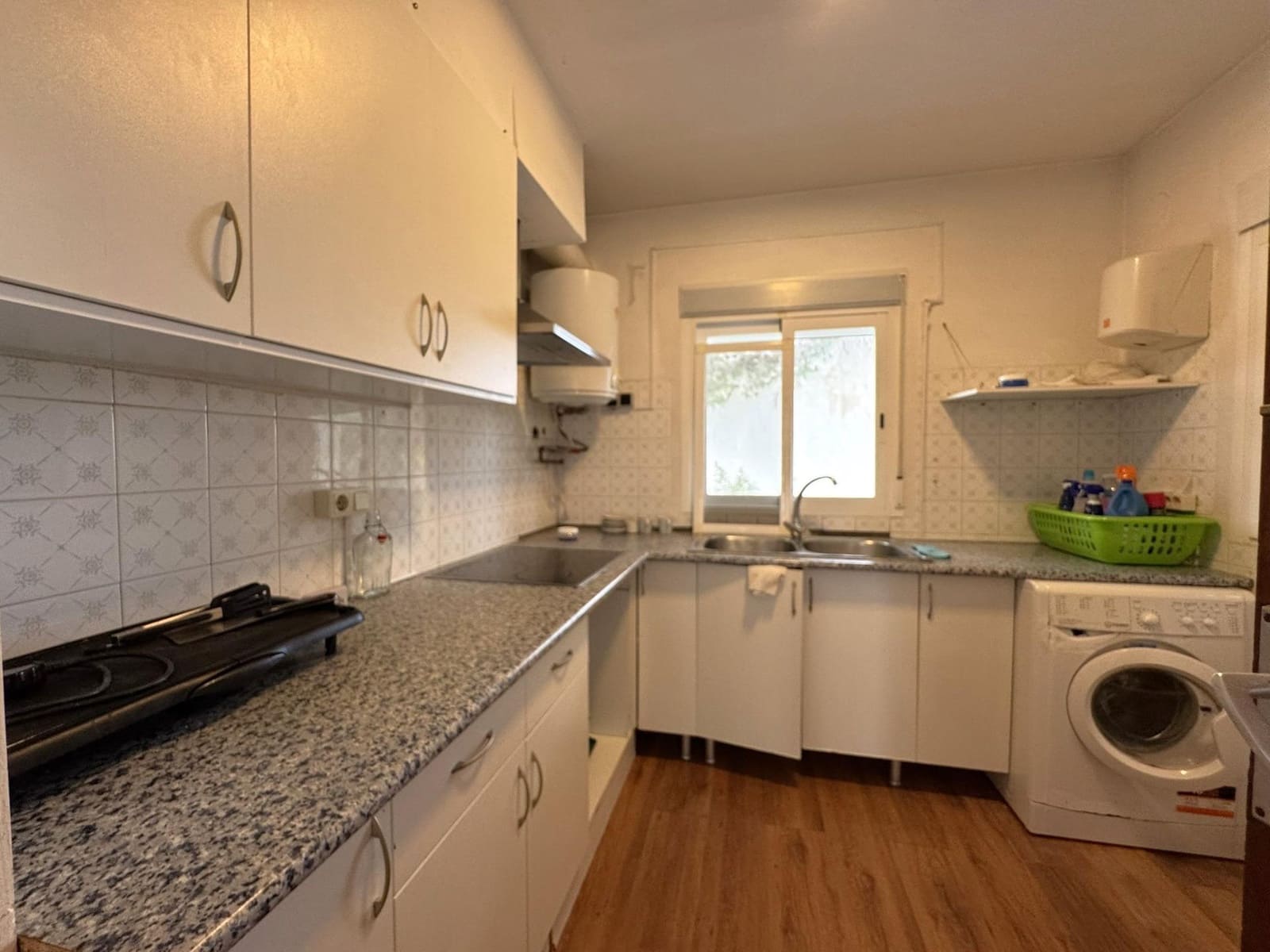 5 bedroom Villa for sale in Denia with garage - € 590,000 (Ref: 9807952)
