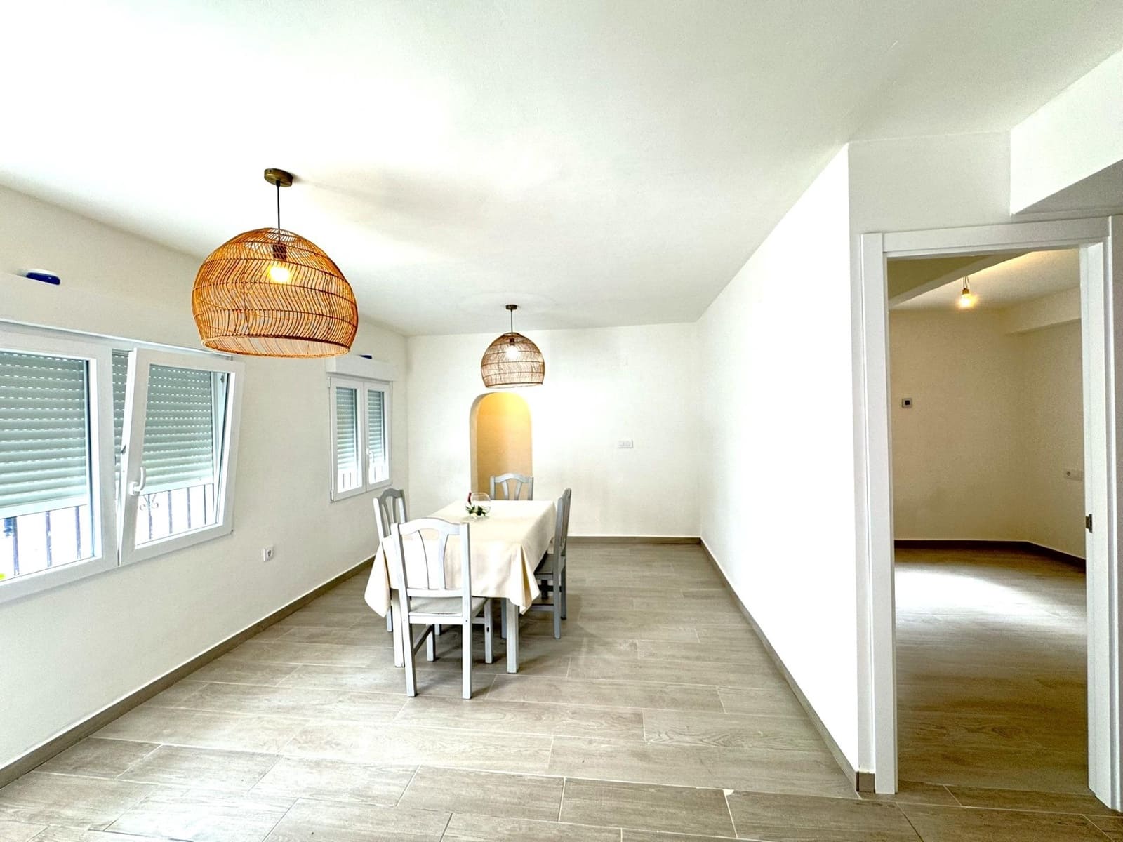 5 bedroom Villa for sale in Denia with garage - € 590,000 (Ref: 9807952)