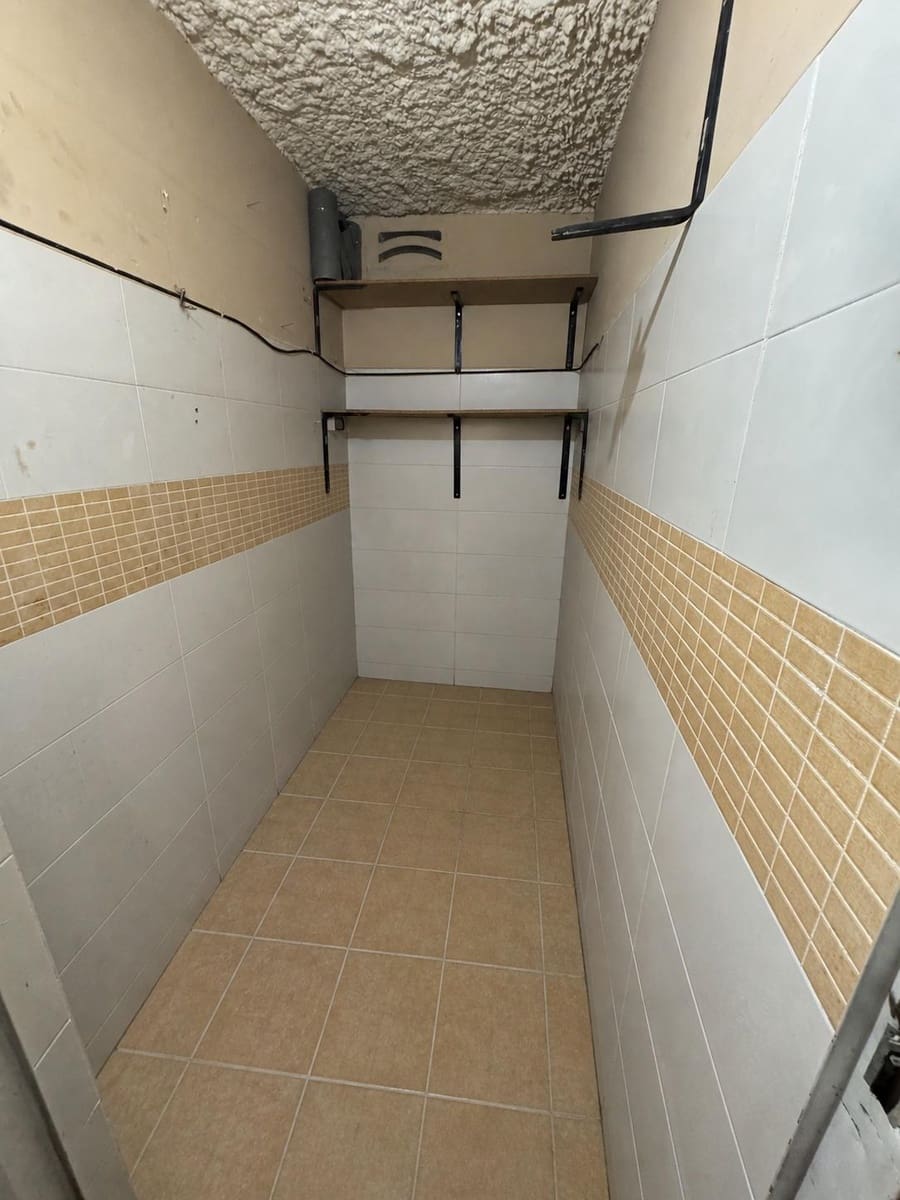 Piso de 3 habitaciones en Dénia en venta - 273.000 € (Ref: 9820502)