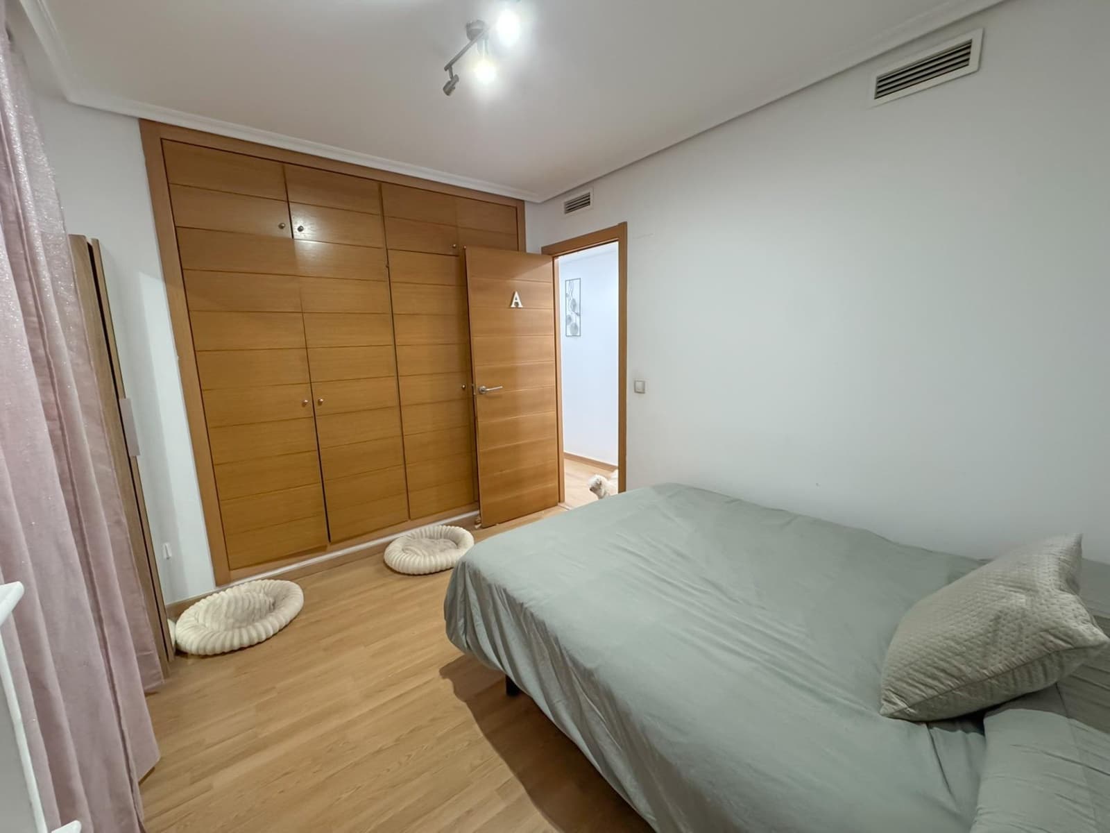 Piso de 3 habitaciones en Dénia en venta - 273.000 € (Ref: 9820502)