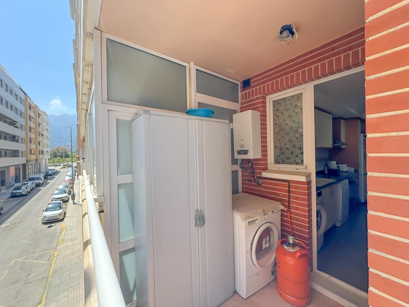 Piso de 3 habitaciones en Dénia en venta - 273.000 € (Ref: 9820502)