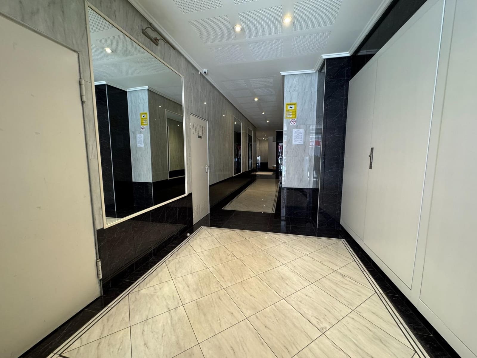 Piso de 3 habitaciones en Dénia en venta - 273.000 € (Ref: 9820502)