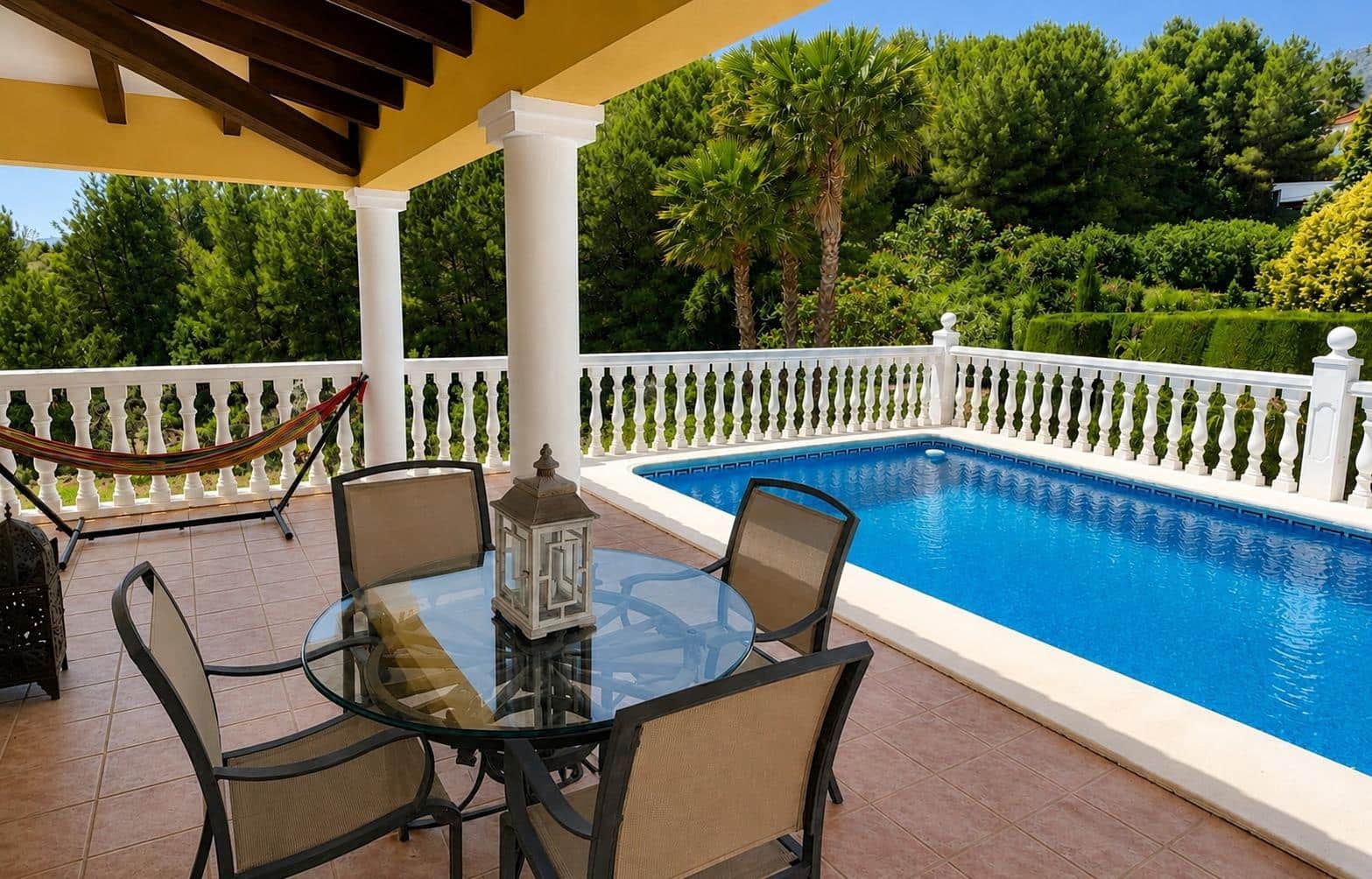 Chalet de 3 habitaciones en La Sella en venta con piscina - 660.000 € (Ref: 9836666)