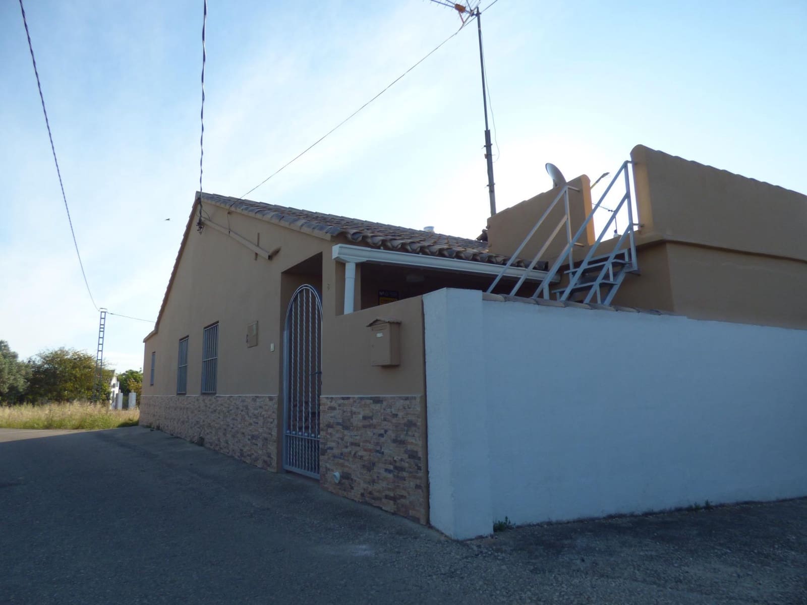 2 bedroom Townhouse for sale in Els Poblets - € 230,000 (Ref: 9843395)