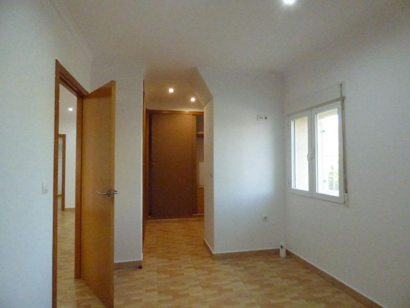 2 bedroom Townhouse for sale in Els Poblets - € 230,000 (Ref: 9843395)