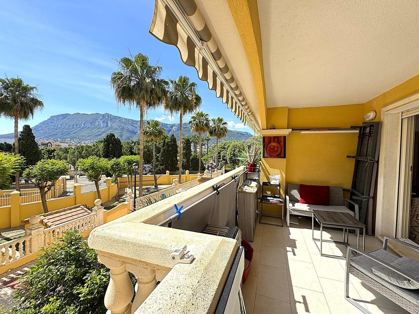 3 bedroom Apartment for sale in Denia with pool garage - € 345,000 (Ref: 9846239)