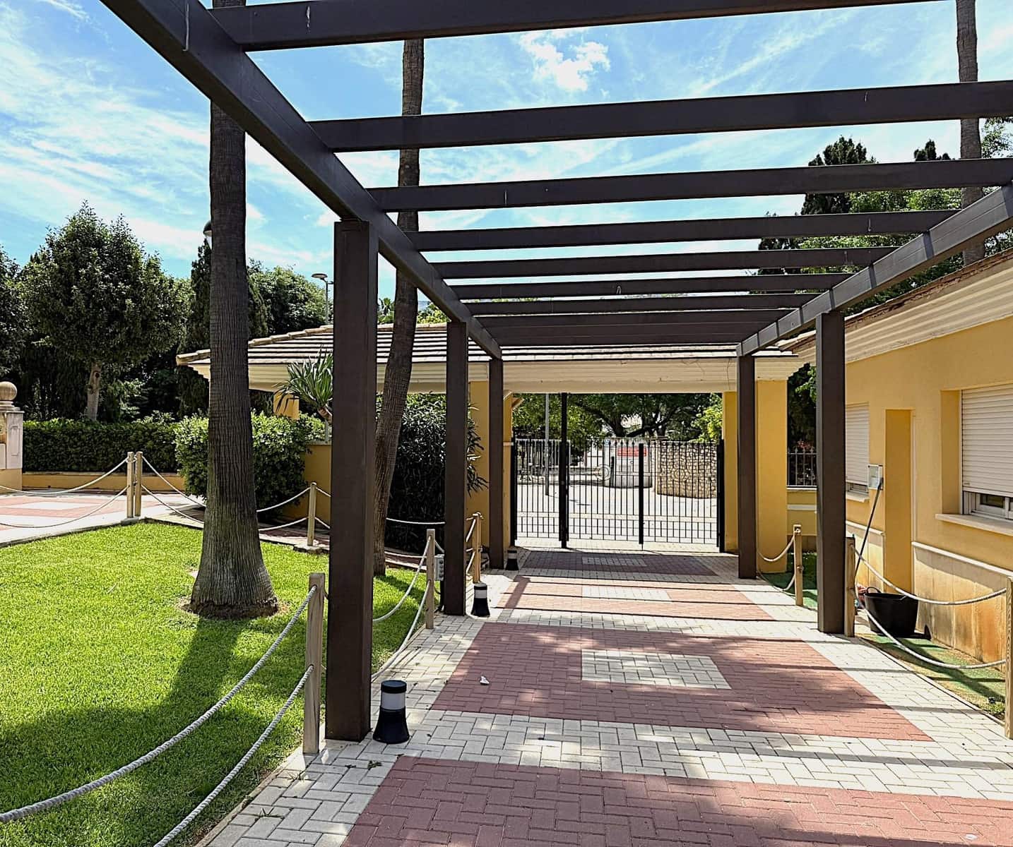 3 bedroom Apartment for sale in Denia with pool garage - € 345,000 (Ref: 9846239)