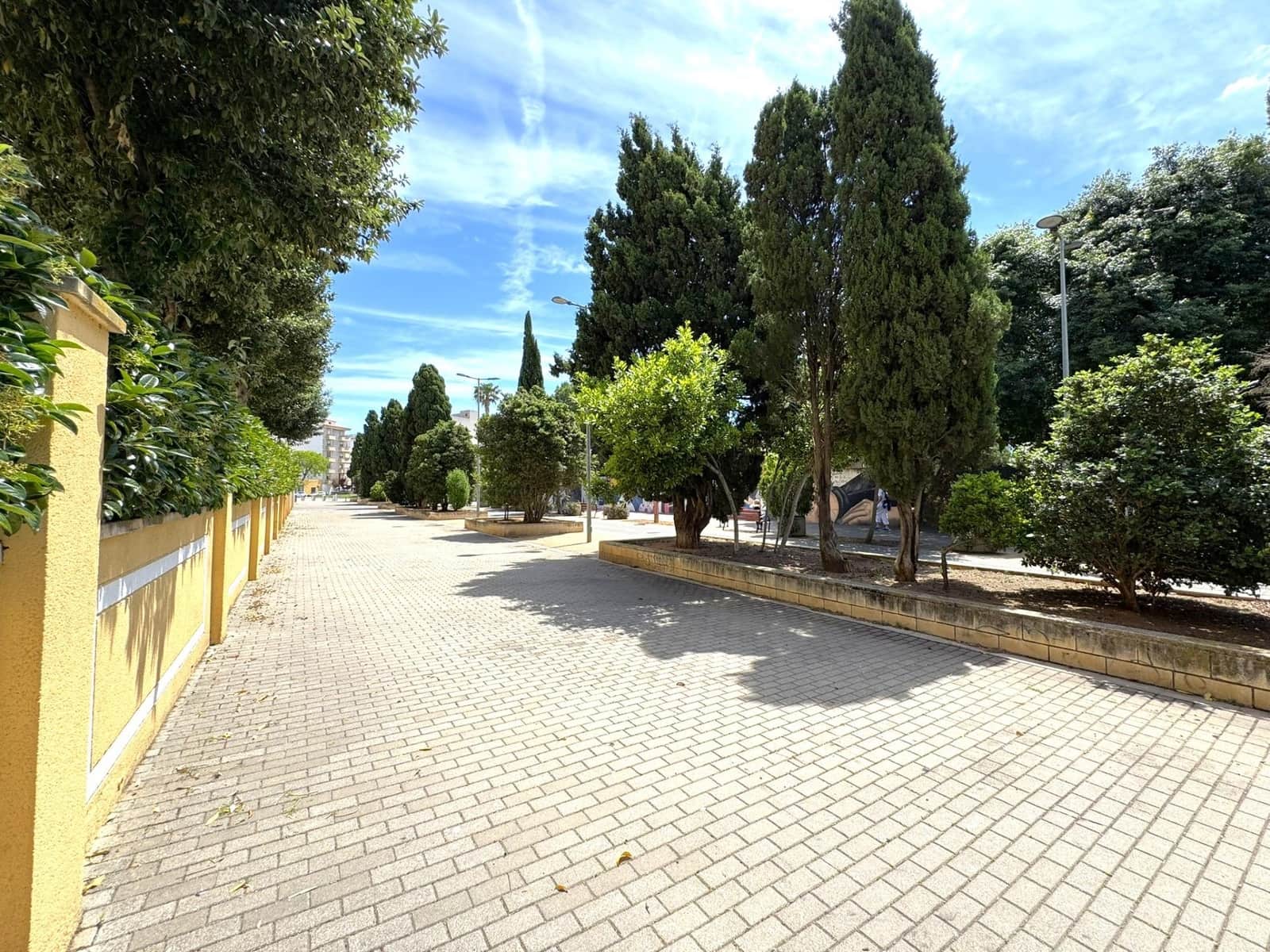 3 bedroom Apartment for sale in Denia with pool garage - € 345,000 (Ref: 9846239)