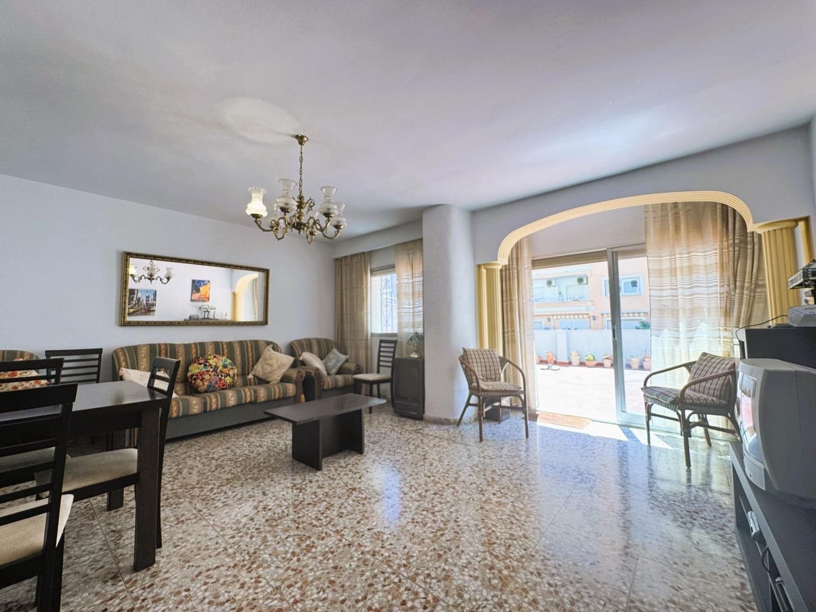 3 bedroom Flat for sale in Denia - € 185,000 (Ref: 9860102)