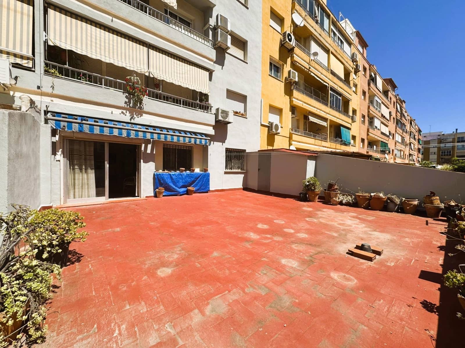 3 bedroom Flat for sale in Denia - € 185,000 (Ref: 9860102)