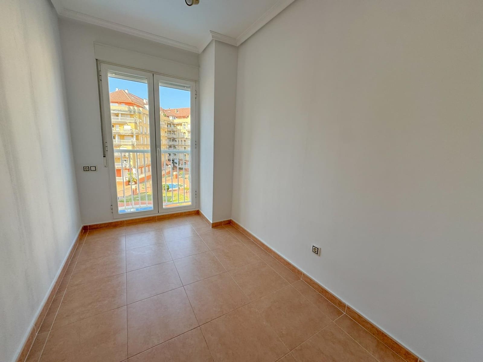 3 Zimmer Apartment zu verkaufen in Denia - 280.000 € (Ref: 9881939)