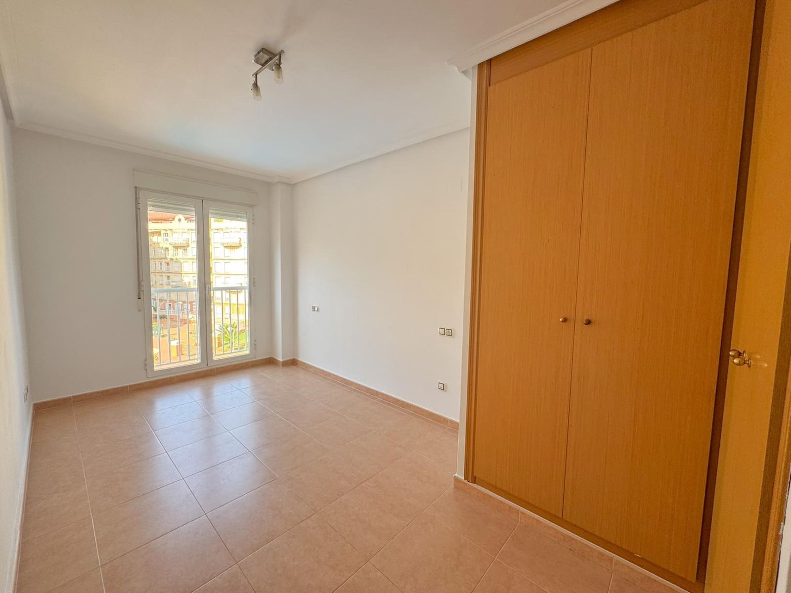 3 Zimmer Apartment zu verkaufen in Denia - 280.000 € (Ref: 9881939)