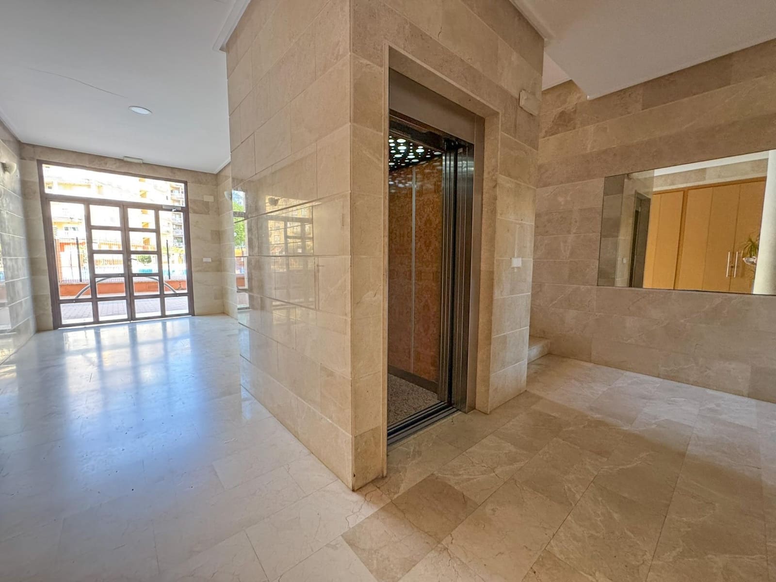 3 Zimmer Apartment zu verkaufen in Denia - 280.000 € (Ref: 9881939)