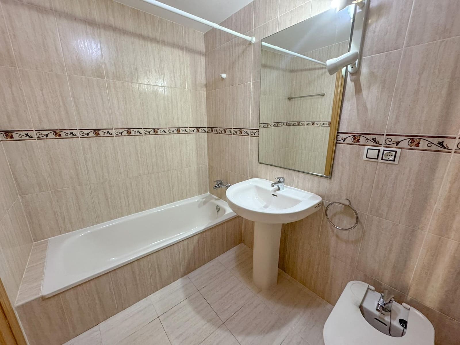 3 Zimmer Apartment zu verkaufen in Denia - 280.000 € (Ref: 9881939)