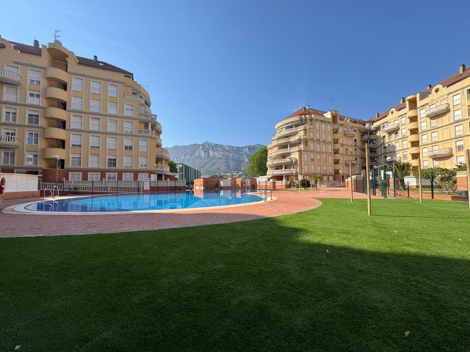 3 Zimmer Apartment zu verkaufen in Denia - 280.000 € (Ref: 9881939)