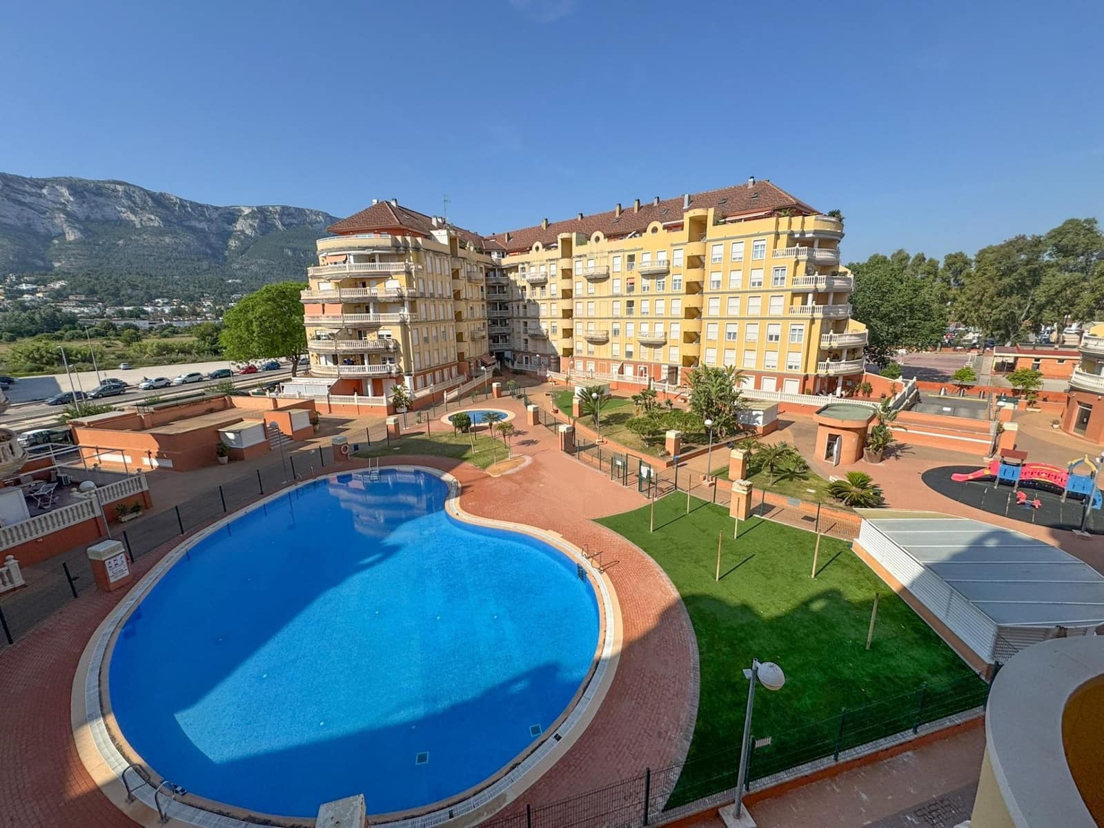 3 Zimmer Apartment zu verkaufen in Denia - 280.000 € (Ref: 9881939)