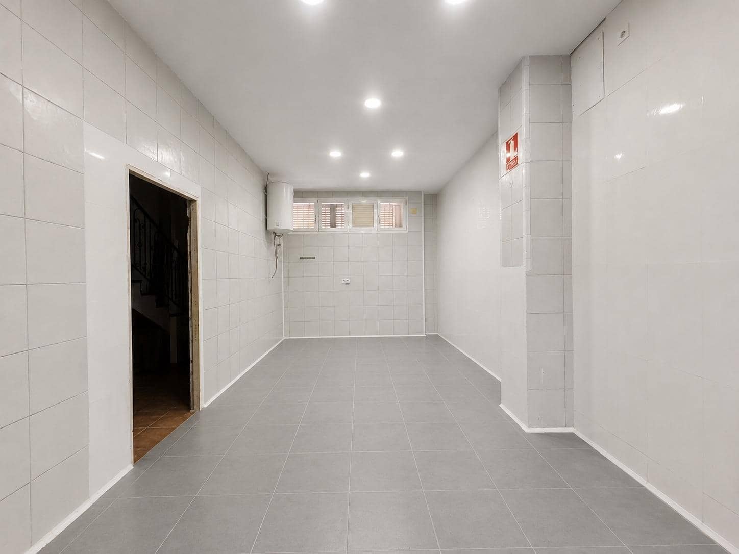 Gewerbe zu vermieten in Denia - 4.000 € (Ref: 9922311)