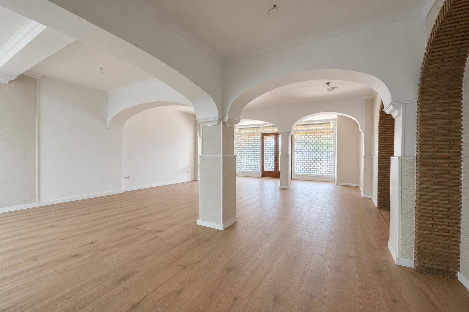Gewerbe zu vermieten in Denia - 4.000 € (Ref: 9922311)