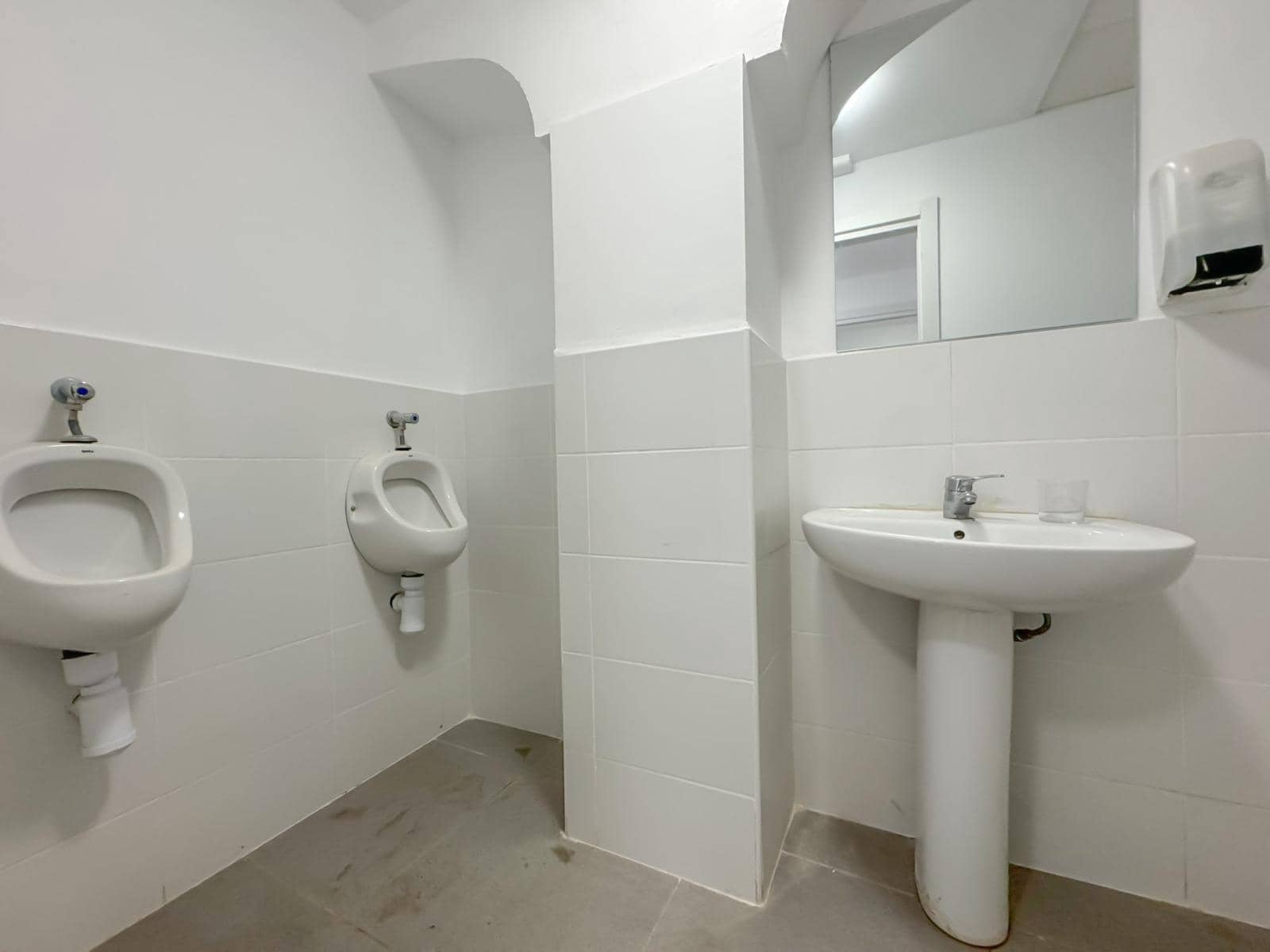 Gewerbe zu vermieten in Denia - 4.000 € (Ref: 9922311)
