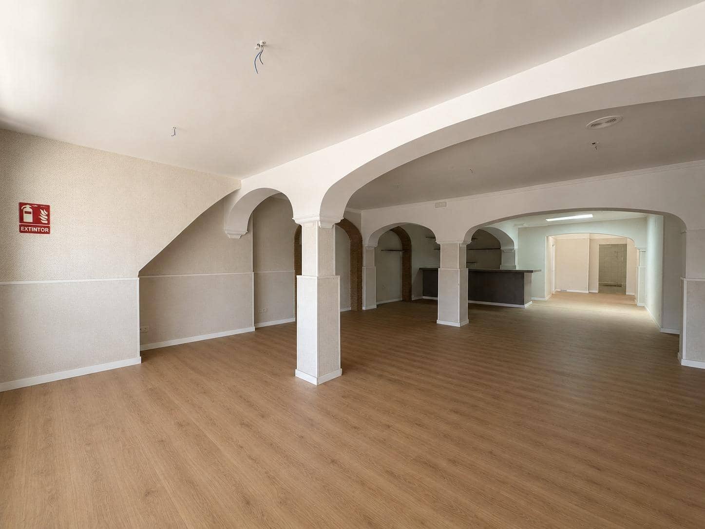 Gewerbe zu vermieten in Denia - 4.000 € (Ref: 9922311)