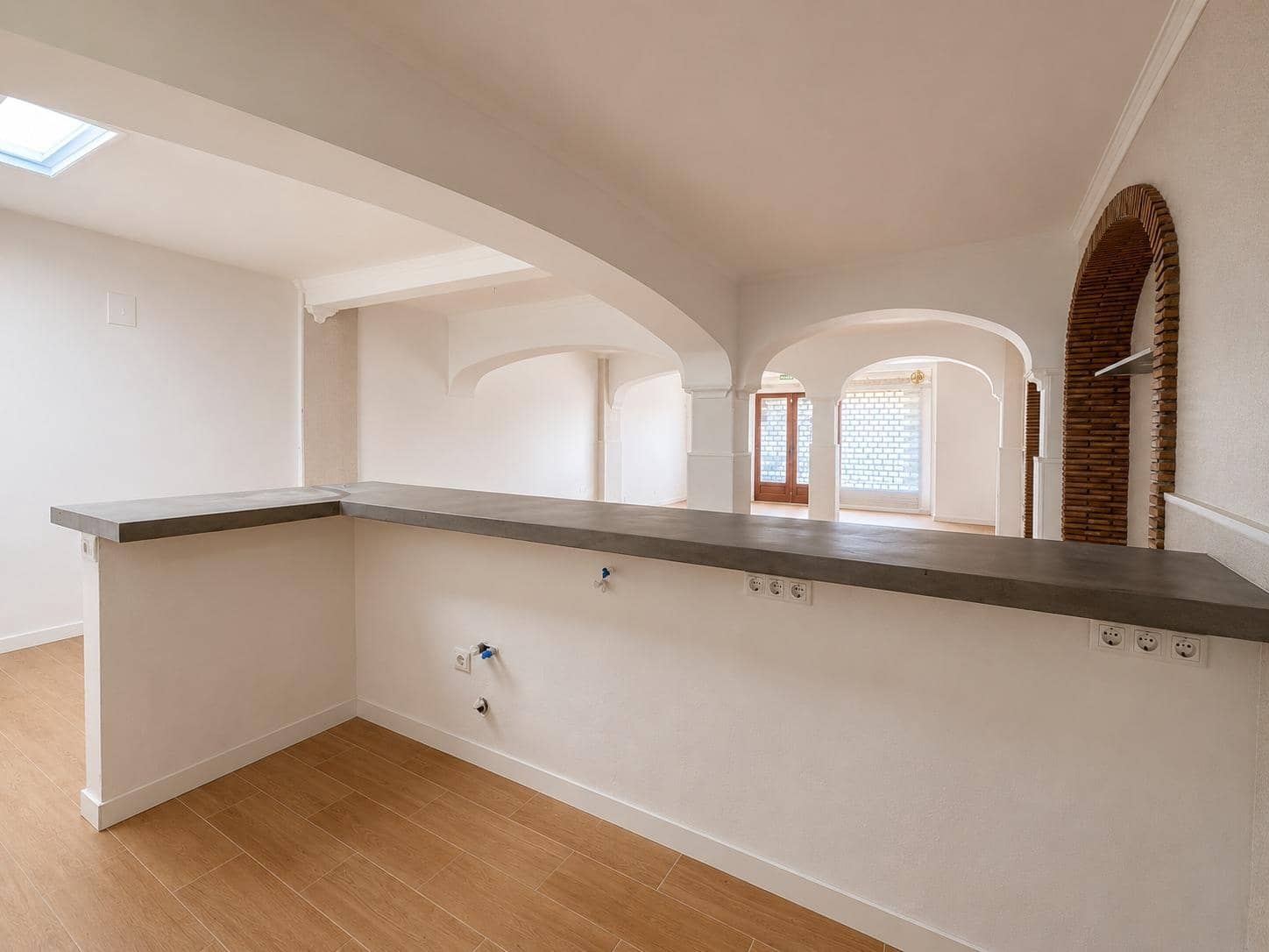 Gewerbe zu vermieten in Denia - 4.000 € (Ref: 9922311)