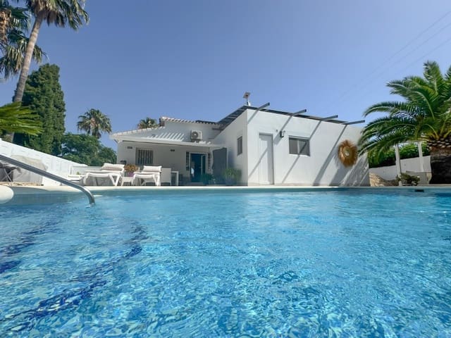 Chalet de 2 habitaciones en El Montgó, Dénia en venta con piscina garaje - 679.000 € (Ref: 9927402)