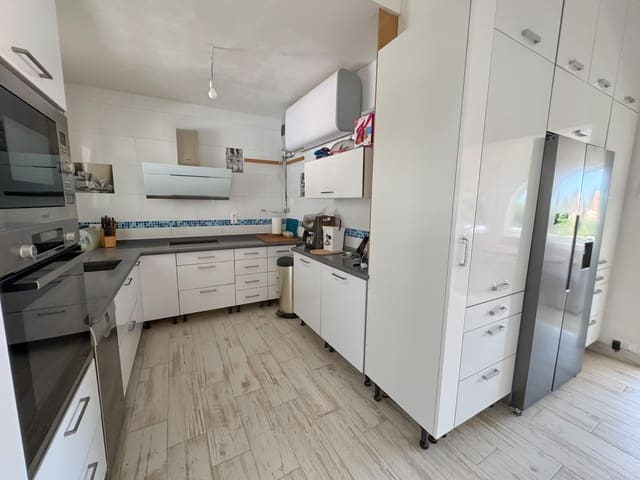 Chalet de 2 habitaciones en El Montgó, Dénia en venta con piscina garaje - 679.000 € (Ref: 9927402)