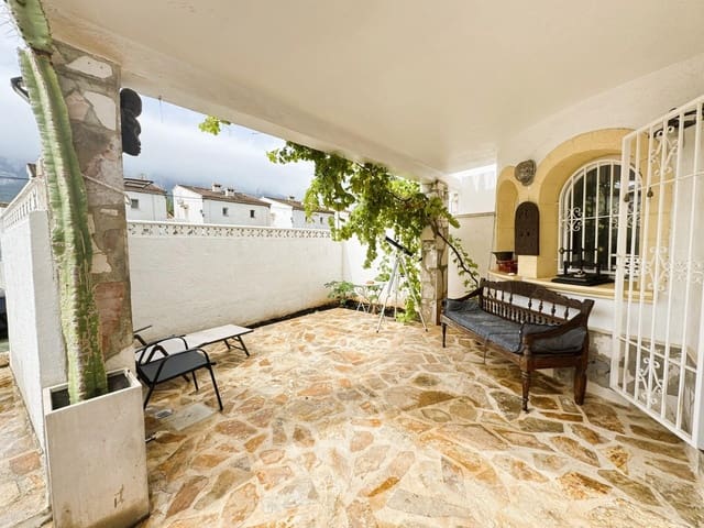 3 makuuhuone Rivitalo myytävänä paikassa El Montgó, Dénia mukana uima-altaan - 320 000 € (Ref: 9927403)