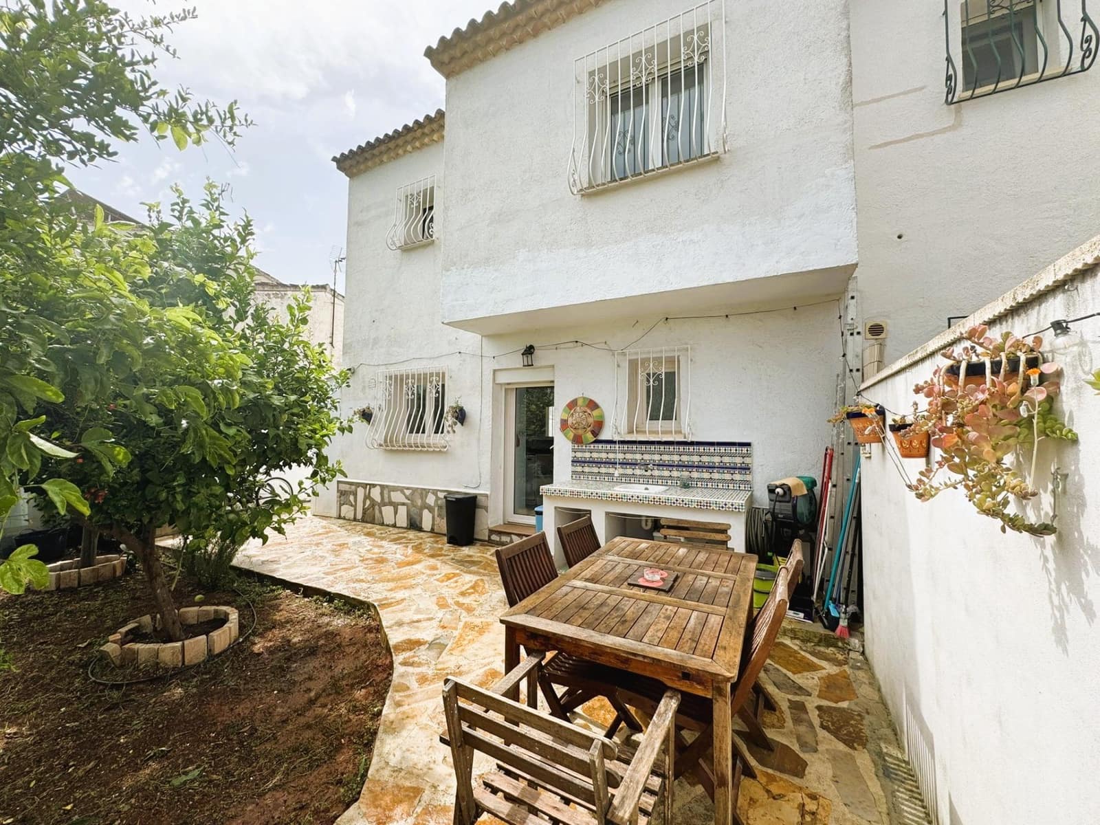 3 makuuhuone Rivitalo myytävänä paikassa Denia mukana uima-altaan - 320 000 € (Ref: 9927403)