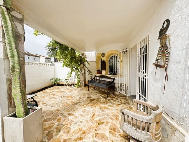 3 makuuhuone Rivitalo myytävänä paikassa El Montgó, Dénia mukana uima-altaan - 320 000 € (Ref: 9927403)