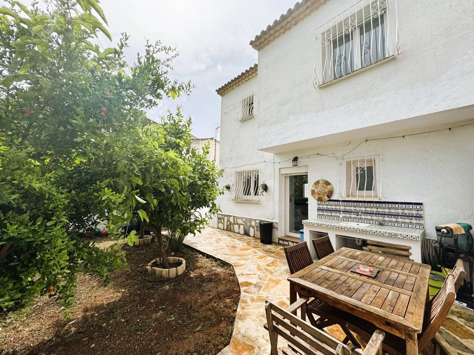 3 makuuhuone Rivitalo myytävänä paikassa Denia mukana uima-altaan - 320 000 € (Ref: 9927403)