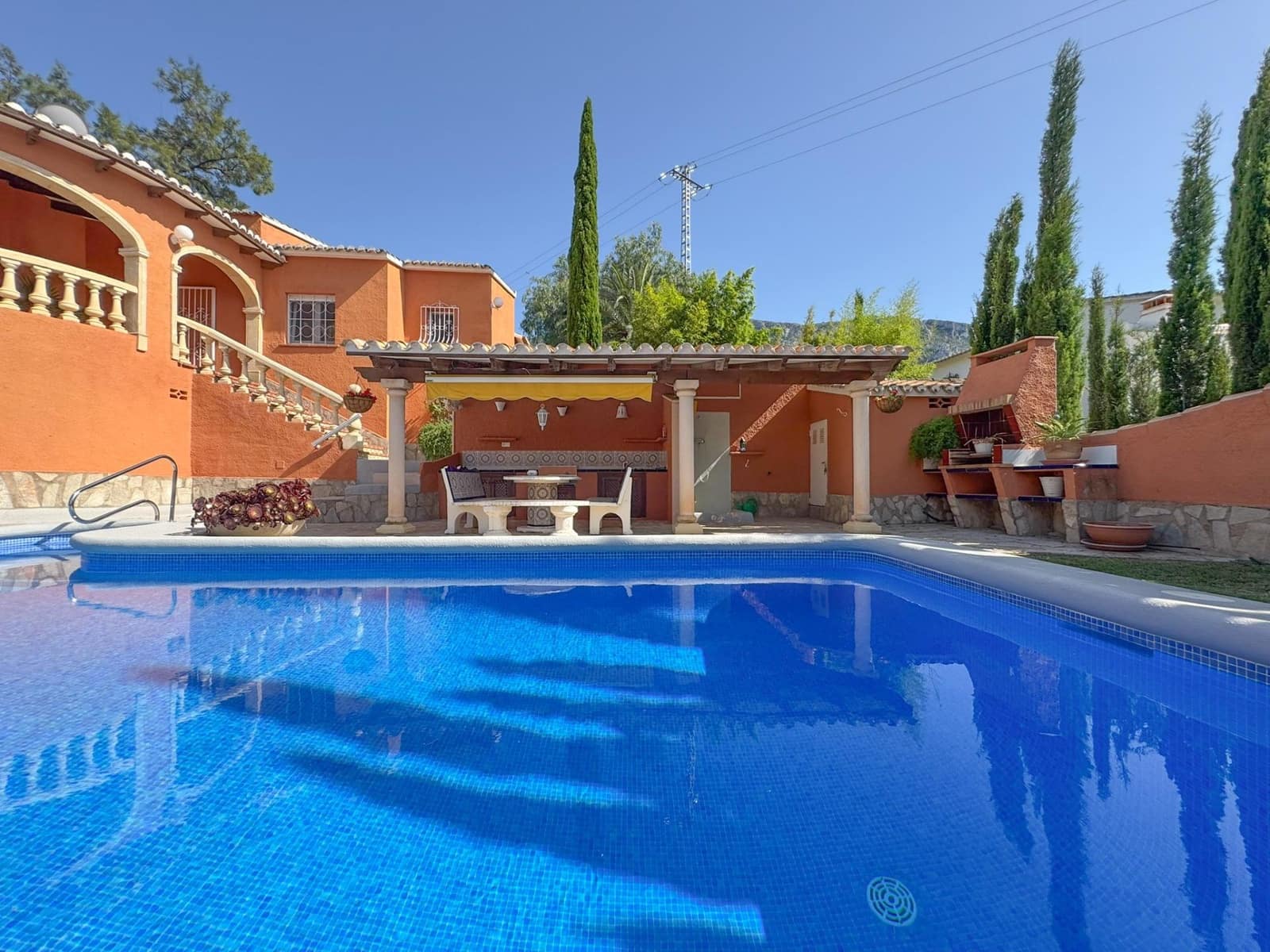 3 soverom Villa til salgs i Denia med svømmebasseng garasje - € 639 000 (Ref: 9934206)