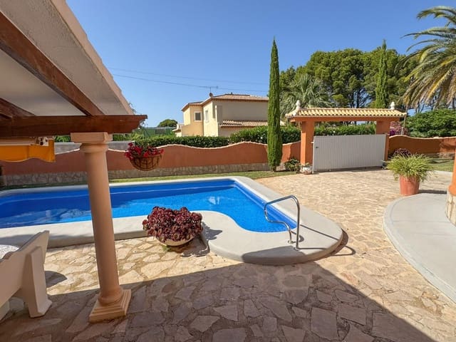 3 soverom Villa til salgs i El Montgó, Dénia med svømmebasseng garasje - € 639 000 (Ref: 9934206)