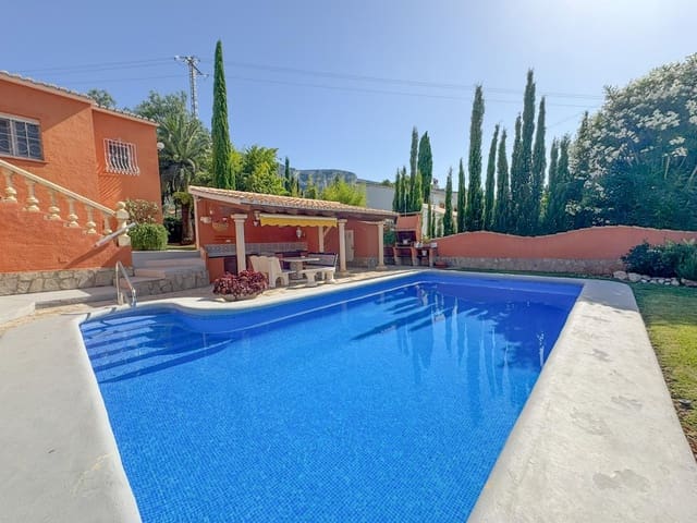 3 soverom Villa til salgs i El Montgó, Dénia med svømmebasseng garasje - € 639 000 (Ref: 9934206)