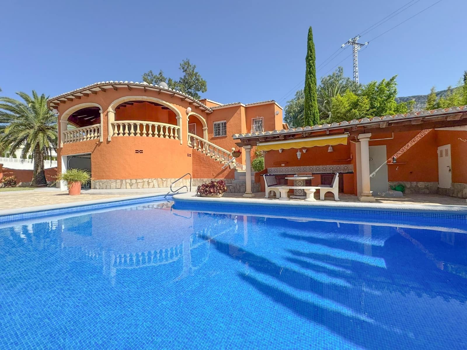 3 soverom Villa til salgs i Denia med svømmebasseng garasje - € 639 000 (Ref: 9934206)