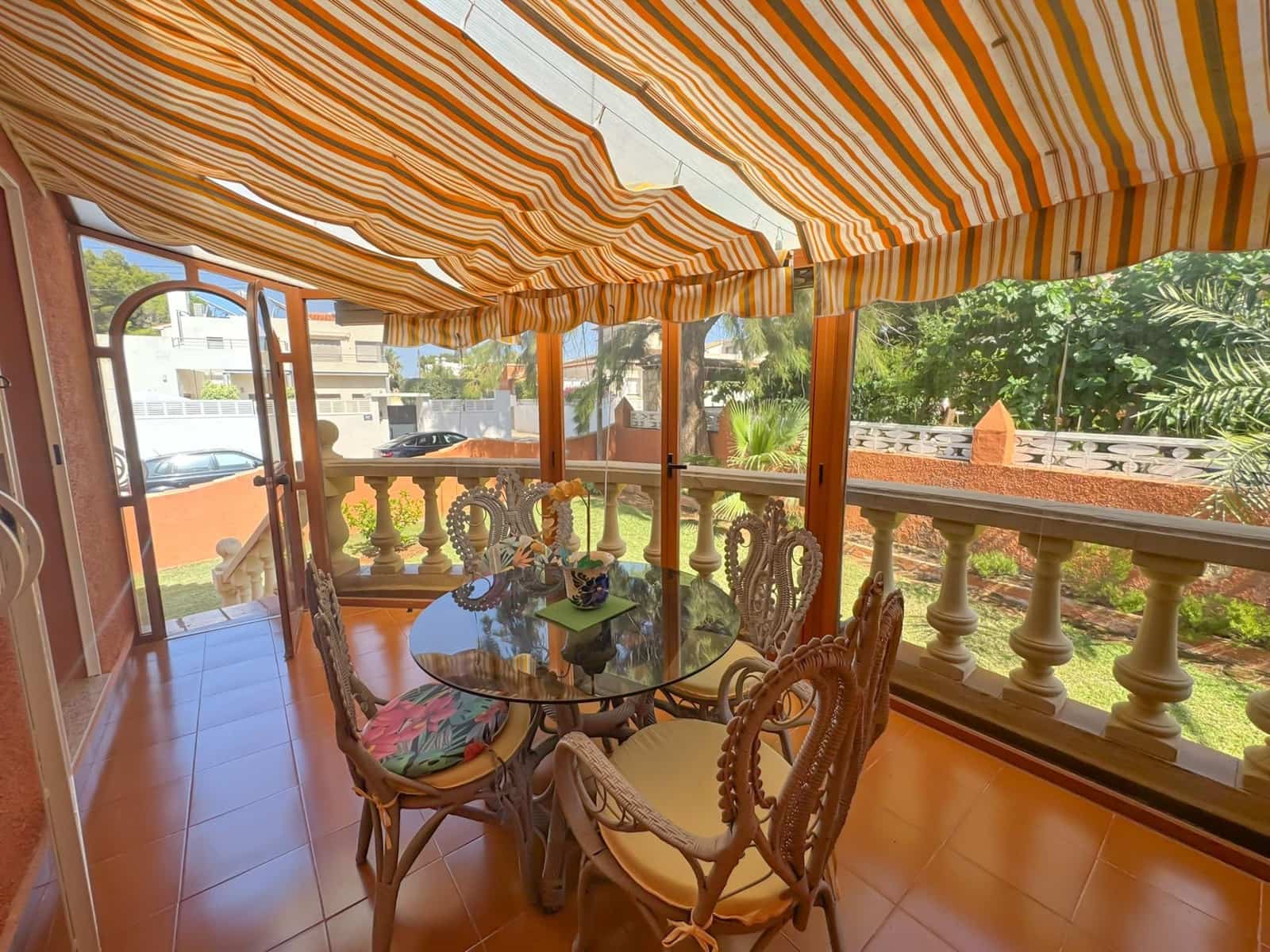 3 soverom Villa til salgs i Denia med svømmebasseng garasje - € 639 000 (Ref: 9934206)