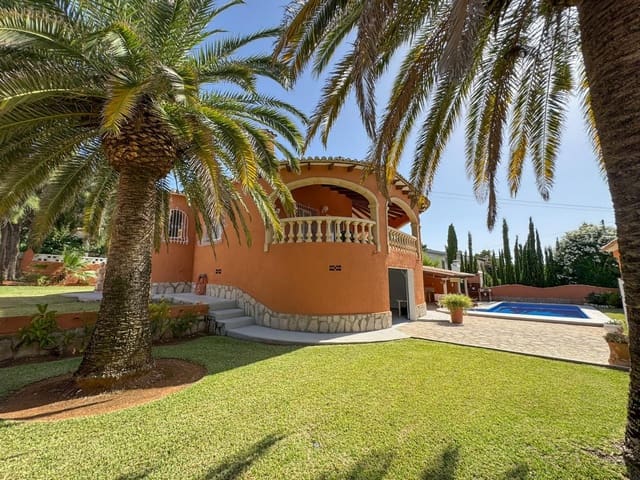 3 soverom Villa til salgs i El Montgó, Dénia med svømmebasseng garasje - € 639 000 (Ref: 9934206)