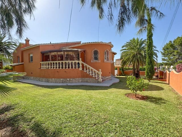 3 soverom Villa til salgs i El Montgó, Dénia med svømmebasseng garasje - € 639 000 (Ref: 9934206)