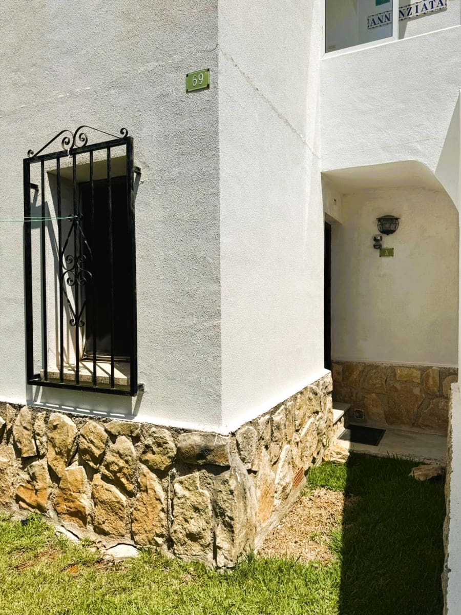 1 makuuhuone Rivitalo myytävänä paikassa Denia mukana uima-altaan - 180 000 € (Ref: 9938189)
