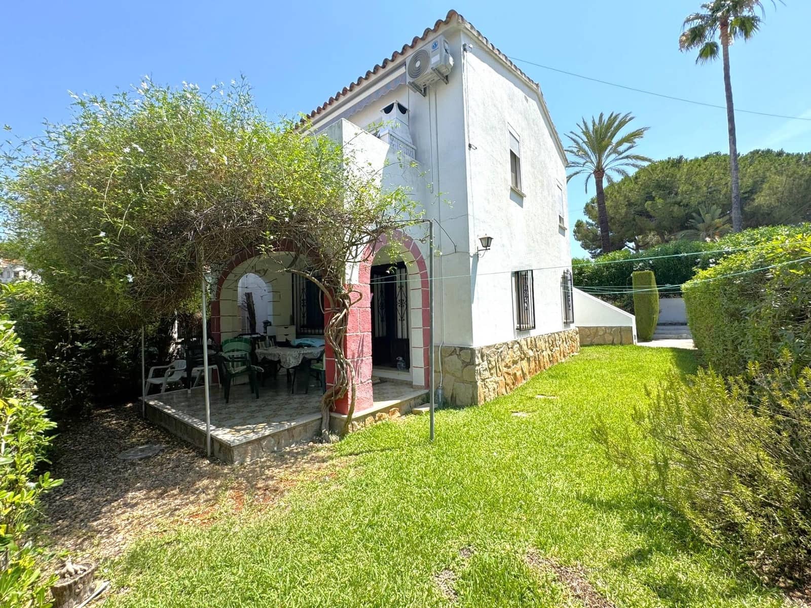 1 makuuhuone Rivitalo myytävänä paikassa Denia mukana uima-altaan - 180 000 € (Ref: 9938189)
