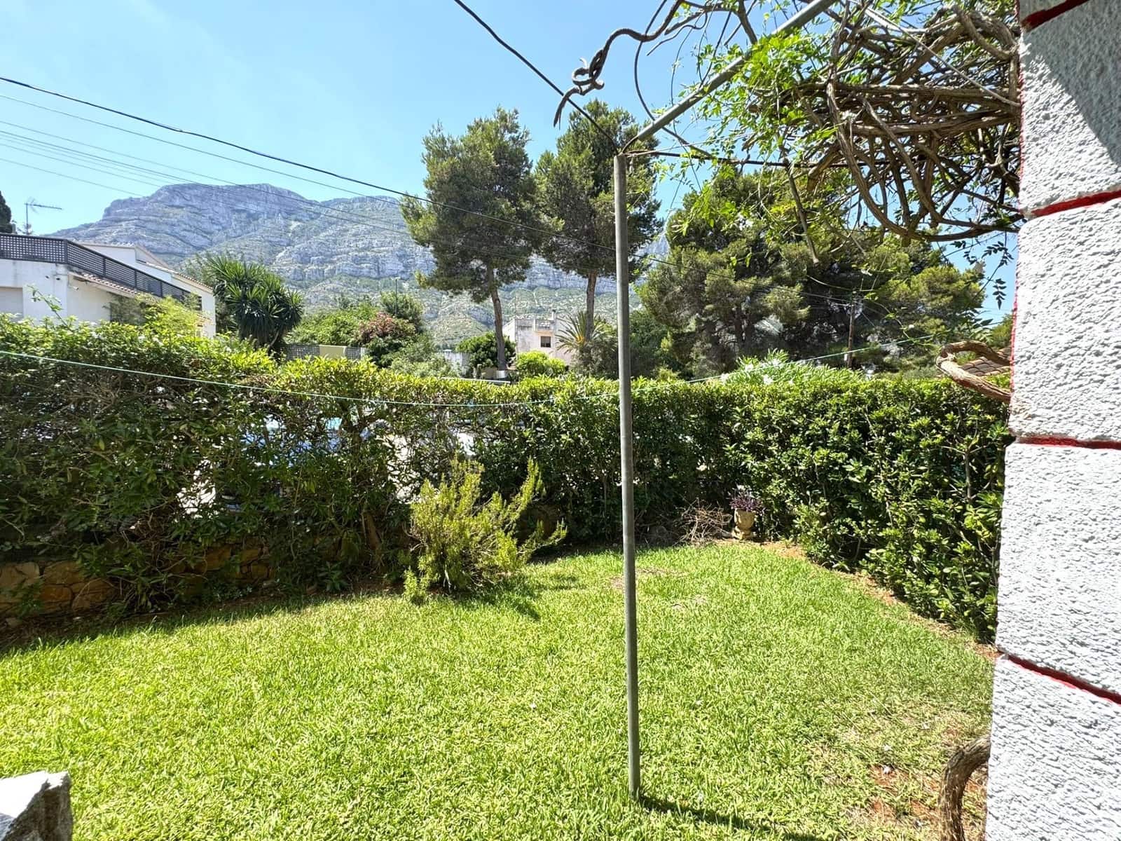 1 makuuhuone Rivitalo myytävänä paikassa Denia mukana uima-altaan - 180 000 € (Ref: 9938189)