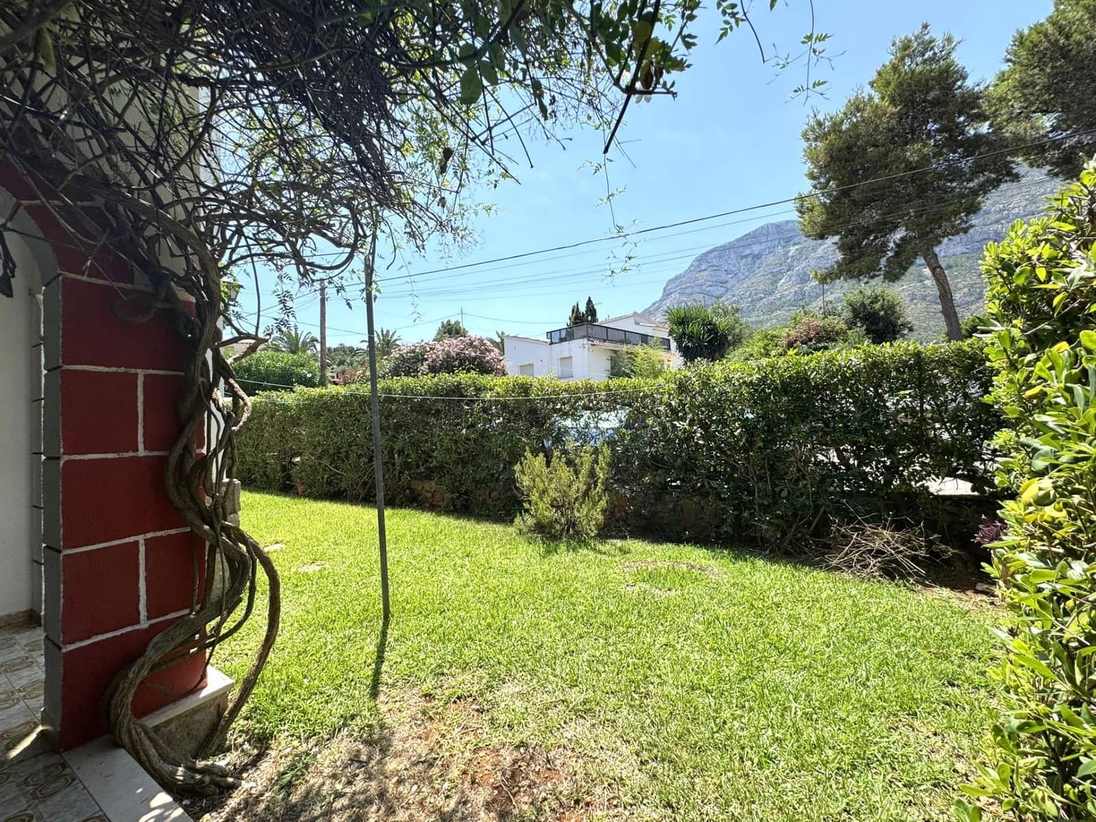 1 makuuhuone Rivitalo myytävänä paikassa Denia mukana uima-altaan - 180 000 € (Ref: 9938189)